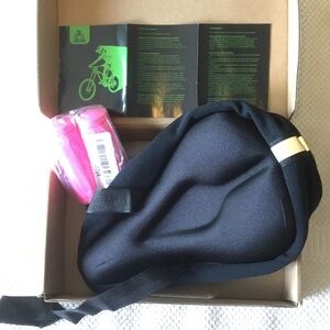 Black Neoprene Zacro Kids Bicycle Seat Cushion, new in box